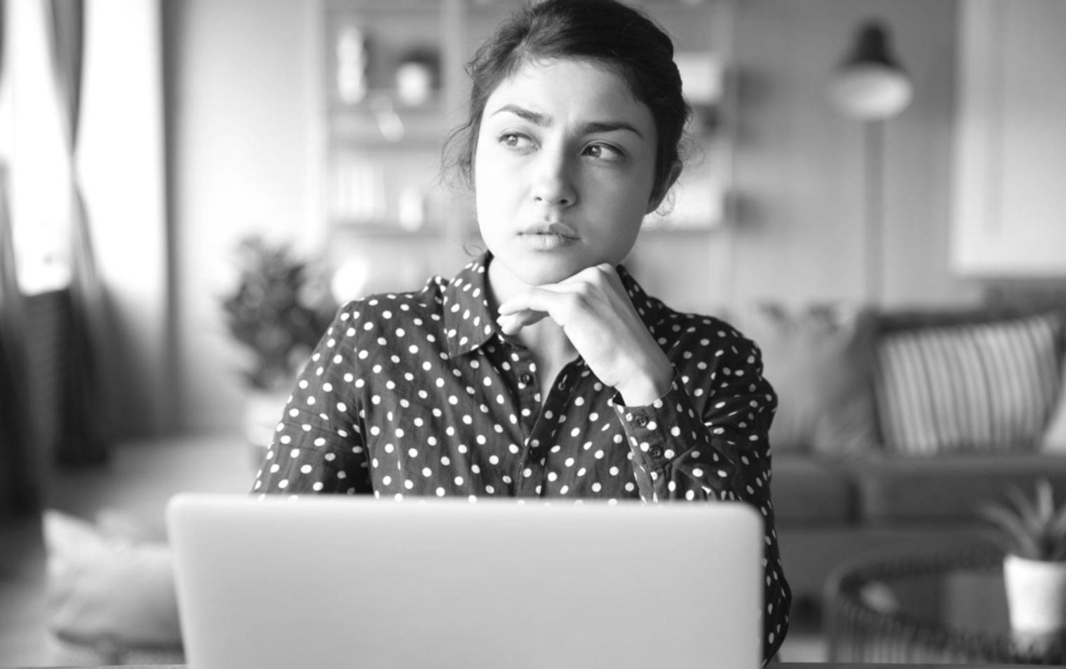 Equipo de soporte educativo listo para ayudarte con tus decisiones